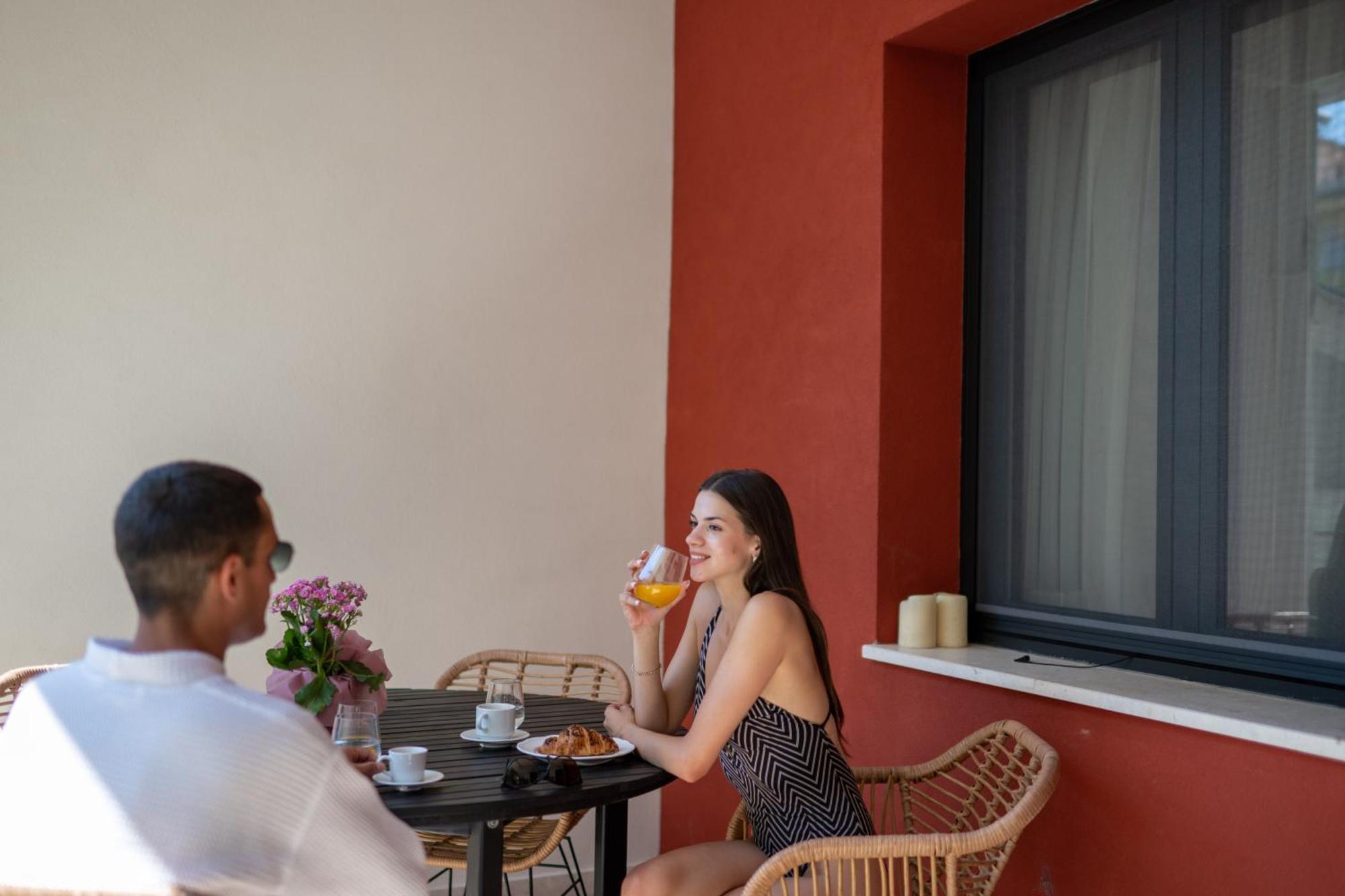 Thalias Quarters - Kalamata Mediterranean Villas מראה חיצוני תמונה