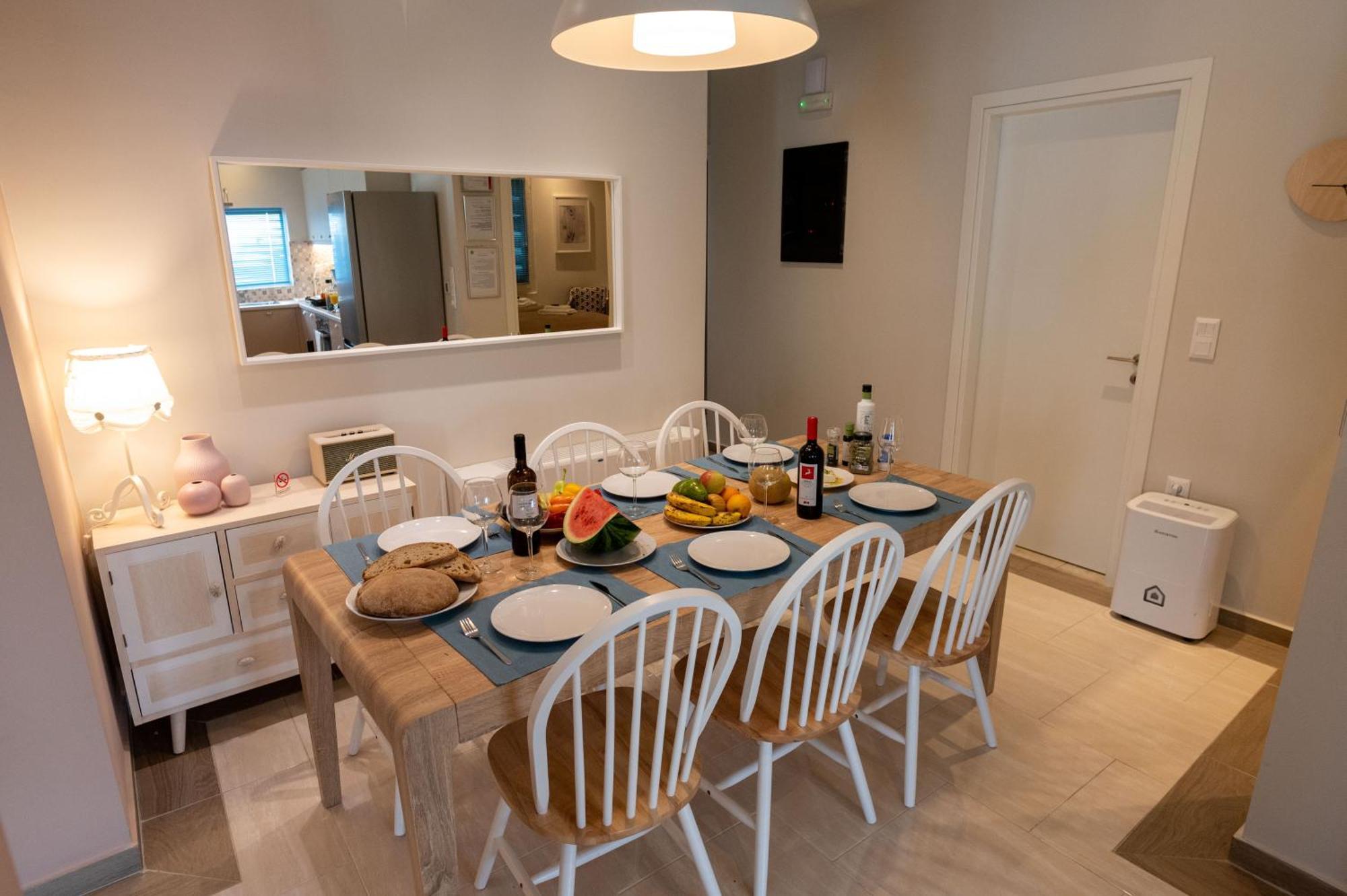 Thalias Quarters - Kalamata Mediterranean Villas מראה חיצוני תמונה